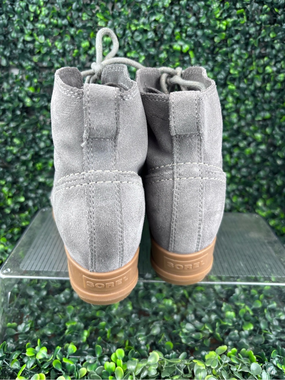 Sorel Light Gray Suede Lace-Up Ankle Booties Size 8.5 Woman - Picture 3 of 11